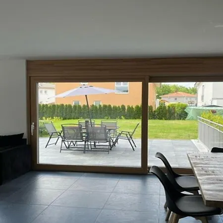 Moderne Ferienwohnung Sonnenbuehl Singen  Exterior foto
