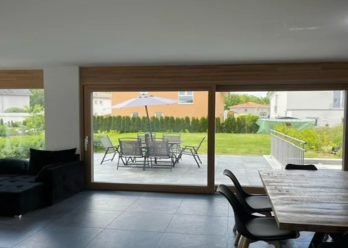 Moderne Ferienwohnung Sonnenbuehl